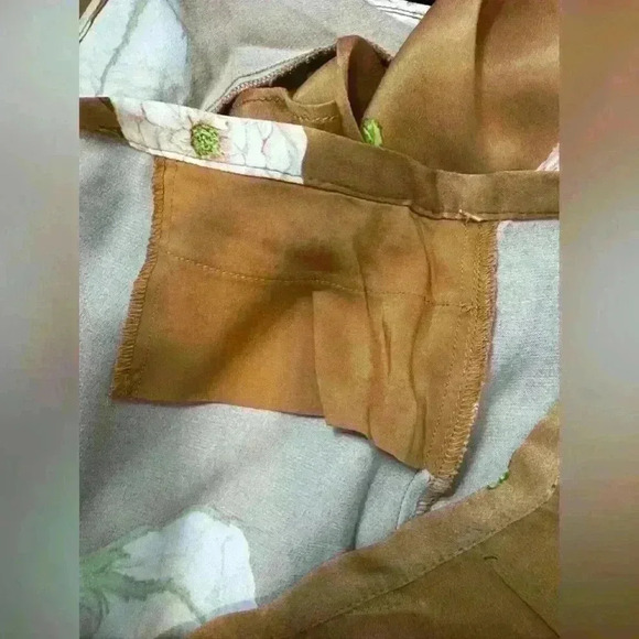 NWT ANTHROPOLOGY SATIN FLORAL SHORTS - Picture 6 of 8